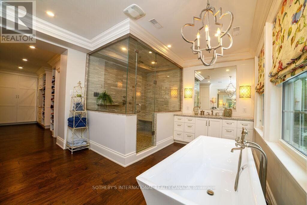 biz-hc-43-maple-ave-jun25_bath.jpg